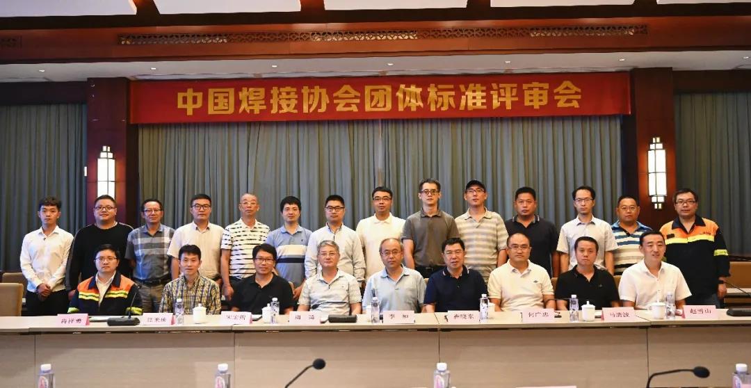 f61bf22f569daf8a97149fd7152ebb95 f61bf22f569daf8a97149fd7152ebb95